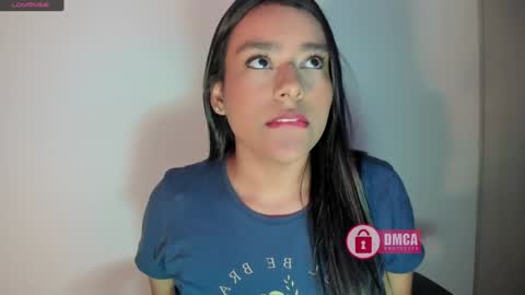 Snapshot of mypretty_isabella chatting on December 19, 2024, 4:02 am Bella online show from December 19, 2024, 4:02 am