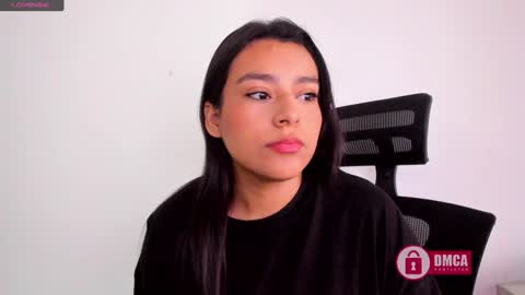 Snapshot of mypretty_isabella chatting on January 9, 2025, 11:25 am Bella online show from January 9, 2025, 11:25 am