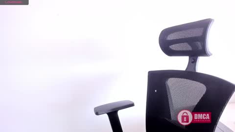 Snapshot of mypretty_isabella chatting on January 10, 2025, 7:21 pm Bella online show from January 10, 2025, 7:21 pm