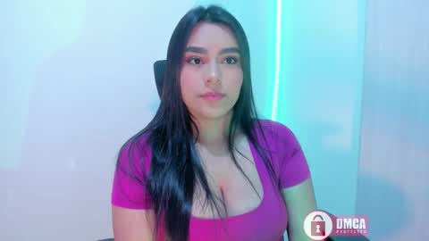 Snapshot of mypretty_isabella chatting on October 14, 2025, 12:00 am Bella online show from October 14, 2025, 12:00 am
