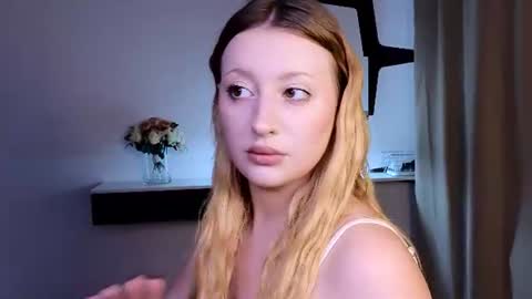 Snapshot of mysmila chatting on July 10, 2026, 2:19 pm mysmila online show from July 10, 2026, 2:19 pm