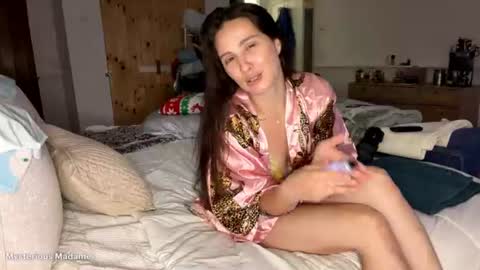 Snapshot of mysteriousmadam_ chatting on July 15, 2026, 4:34 pm mysteriousmadam_ online show from July 15, 2026, 4:34 pm