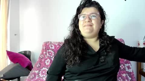 mystery_psique online show from November 9, 2025, 1:31 pm