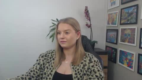 Erica online show from December 16, 2025, 10:31 am