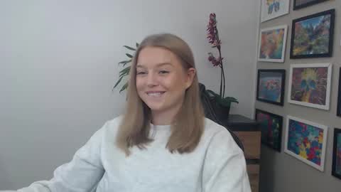 Erica online show from December 21, 2025, 12:01 pm