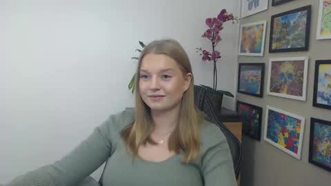 Snapshot of mysteryericax chatting on March 4, 2026, 11:16 am Erica online show from March 4, 2026, 11:16 am