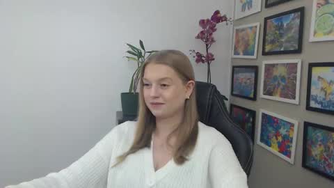 Snapshot of mysteryericax chatting on March 18, 2026, 11:57 am Erica online show from March 18, 2026, 11:57 am