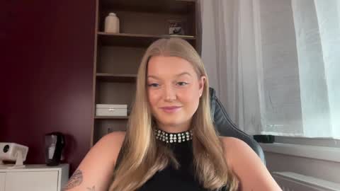 Snapshot of mysteryericax chatting on May 30, 2026, 11:51 am Erica online show from May 30, 2026, 11:51 am