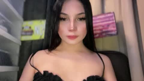 Snapshot of mysteryman_xxx chatting on April 27, 2026, 9:40 am UR GIRL NEXTDOOR online show from April 27, 2026, 9:40 am