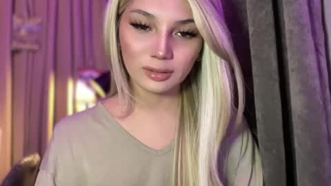 Snapshot of mysteryman_xxx chatting on May 3, 2026, 10:32 am UR GIRL NEXTDOOR online show from May 3, 2026, 10:32 am