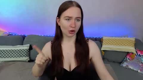 Snapshot of mystic_barbie chatting on May 18, 2026, 12:18 am Barbie online show from May 18, 2026, 12:18 am