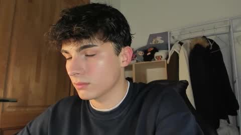 Snapshot of mystic_evan chatting on October 17, 2025, 9:39 pm Evan Brown online show from October 17, 2025, 9:39 pm