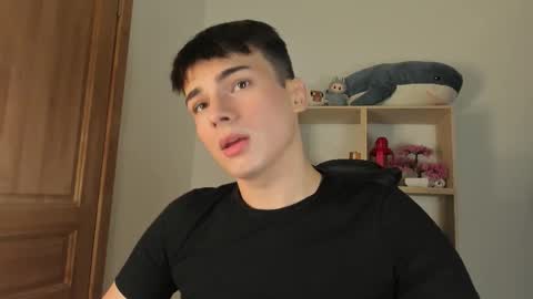 Snapshot of mystic_evan chatting on November 3, 2025, 11:15 pm Evan Brown online show from November 3, 2025, 11:15 pm