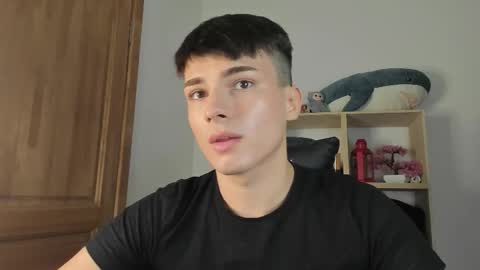 Snapshot of mystic_evan chatting on November 12, 2025, 3:12 pm Evan Brown online show from November 12, 2025, 3:12 pm