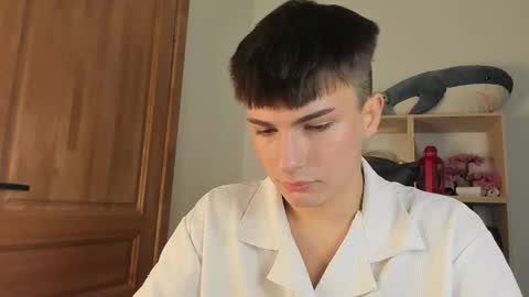 Snapshot of mystic_evan chatting on November 17, 2025, 12:55 pm Evan Brown online show from November 17, 2025, 12:55 pm