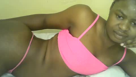 Snapshot of mystic_linna chatting on June 12, 2026, 6:01 am mystic_linna online show from June 12, 2026, 6:01 am