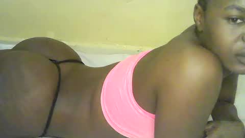 Snapshot of mystic_linna chatting on June 13, 2026, 3:26 am mystic_linna online show from June 13, 2026, 3:26 am