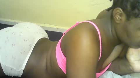 Snapshot of mystic_linna chatting on June 27, 2026, 5:34 am mystic_linna online show from June 27, 2026, 5:34 am