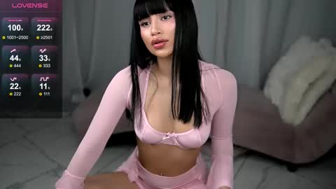 mysticlayla online show from November 4, 2025, 4:33 am