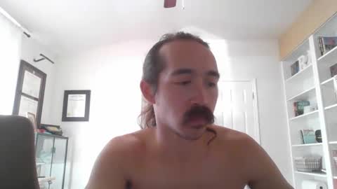 mythrowawayatx online show from March 10, 2025, 2:48 pm