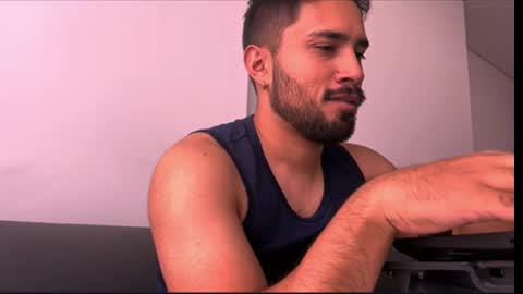 Snapshot of myy_darling chatting on January 5, 2026, 5:49 pm Hi Im Axel online show from January 5, 2026, 5:49 pm