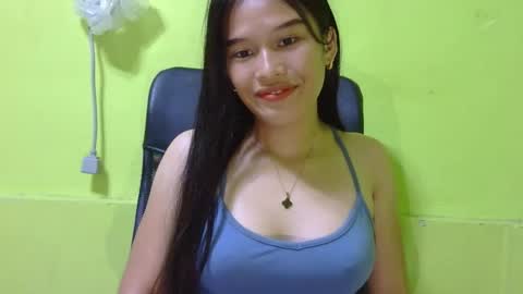 Snapshot of n3ssa chatting on November 21, 2025, 10:47 am nessa online show from November 21, 2025, 10:47 am