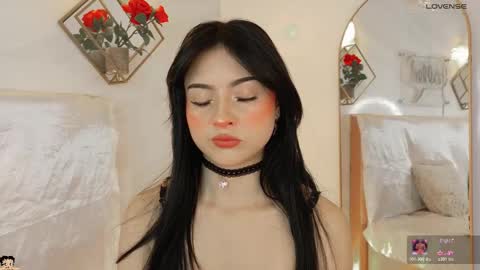 naamah_b online show from February 25, 2026, 2:05 pm