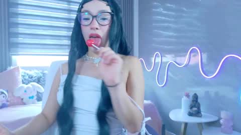 naaomi_cute online show from October 27, 2025, 7:40 pm