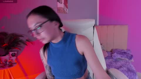 Snapshot of naath_ chatting on November 18, 2025, 9:41 pm anny online show from November 18, 2025, 9:41 pm