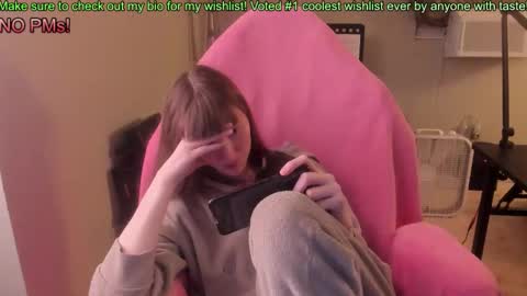 Snapshot of nacmar chatting on October 24, 2025, 5:15 am Natalie Marlo online show from October 24, 2025, 5:15 am