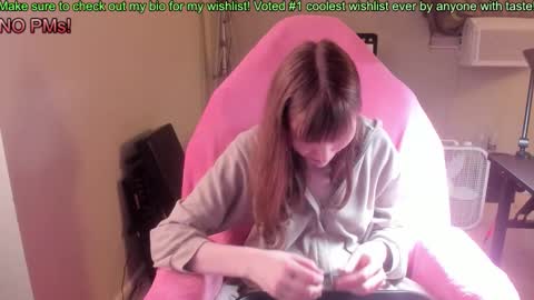 Snapshot of nacmar chatting on October 25, 2025, 6:32 am Natalie Marlo online show from October 25, 2025, 6:32 am