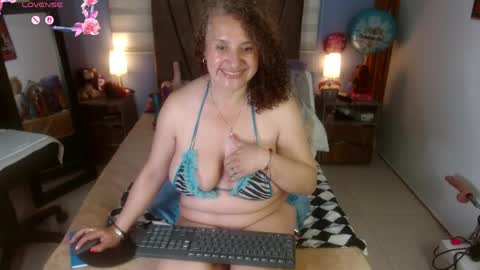 Snapshot of nadia_84 chatting on May 22, 2026, 1:46 am nadia_84 online show from May 22, 2026, 1:46 am