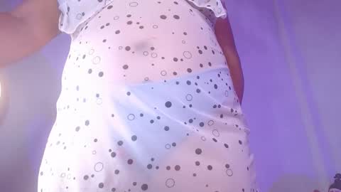 Snapshot of nadiawhite_ chatting on January 19, 2026, 9:24 am Nadia online show from January 19, 2026, 9:24 am