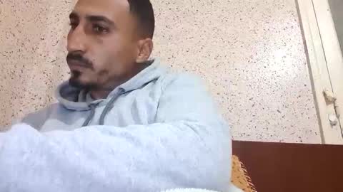 V online show from December 5, 2025, 1:20 pm