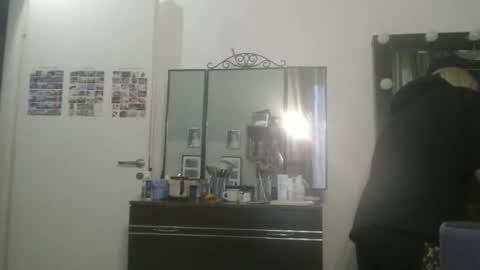 nadyagt online show from April 8, 2026, 12:27 pm