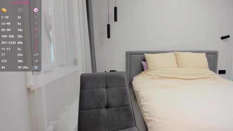 Nadya online show from March 19, 2026, 1:48 pm