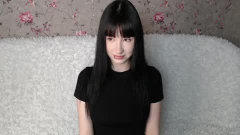 Snapshot of naemiblush chatting on May 9, 2026, 3:06 pm Naemi online show from May 9, 2026, 3:06 pm