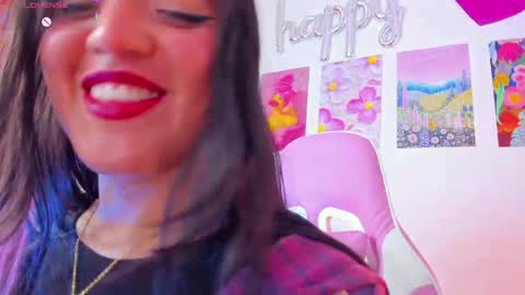 Snapshot of naharasoler chatting on May 6, 2026, 10:04 pm Nahara Soler online show from May 6, 2026, 10:04 pm