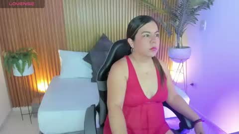 Snapshot of nahia_13 chatting on June 10, 2026, 12:04 pm N A H I A online show from June 10, 2026, 12:04 pm