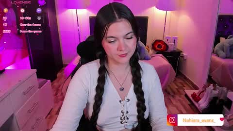 NAHIARA EVANS online show from March 10, 2026, 4:06 am