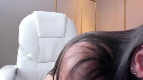 Snapshot of nahimithompson chatting on October 30, 2025, 8:31 pm Nahimi online show from October 30, 2025, 8:31 pm