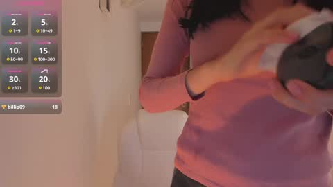 independent model online show from December 10, 2024, 12:39 am