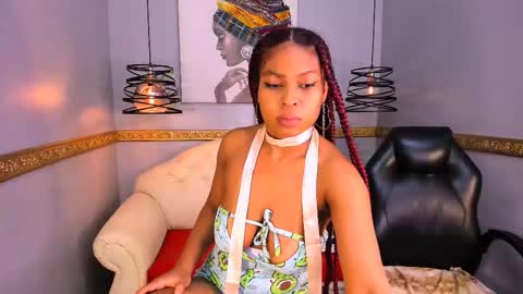 Nahomy online show from October 28, 2025, 1:31 am