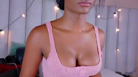  VICTORIA  online show from July 3, 2026, 8:04 pm