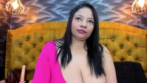 Nahomi online show from January 14, 2026, 3:56 am