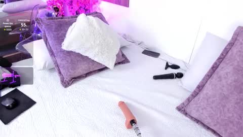 Snapshot of nahomiidasilva chatting on February 14, 2026, 7:21 pm Nahomii online show from February 14, 2026, 7:21 pm