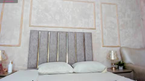 nahomycarterr online show from November 30, 2025, 7:40 pm