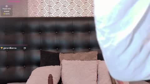 Snapshot of naiaramasson_ chatting on May 2, 2026, 12:10 pm naiaramasson_ online show from May 2, 2026, 12:10 pm