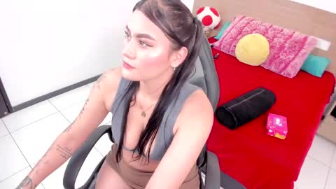 Naia online show from May 20, 2026, 3:29 pm