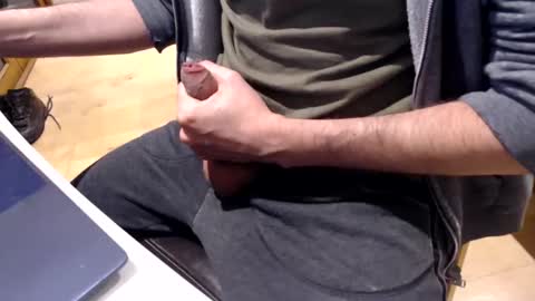 Snapshot of naide chatting on January 24, 2025, 2:18 am Naide online show from January 24, 2025, 2:18 am